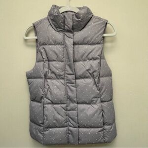 NWT GAP Factory Quilted Puffer Vest Gray With White Polka Dots Size Small